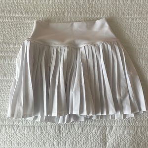 All yoga grand slam tennis skirt! Great condition worn twice!